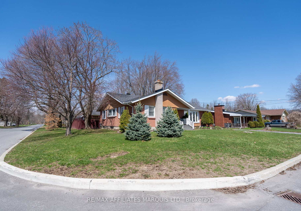 1407-boyd-street-s-cornwall-ontario-x13077898