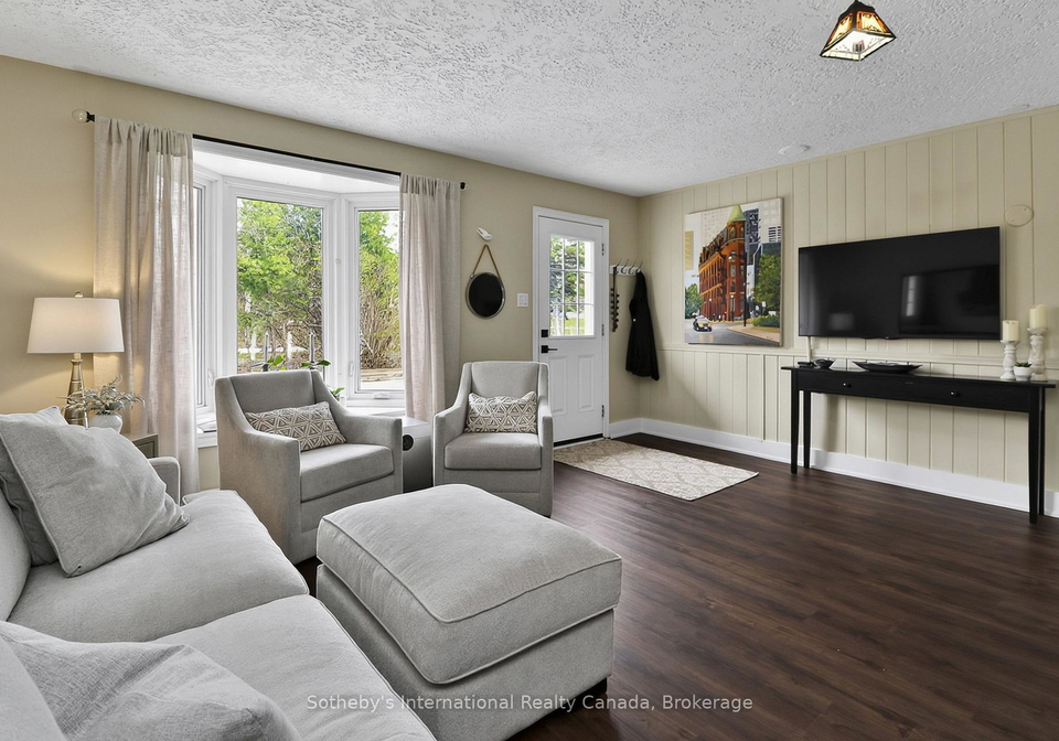 139-lakeshore-road-e-blue-mountains-ontario-x13078084