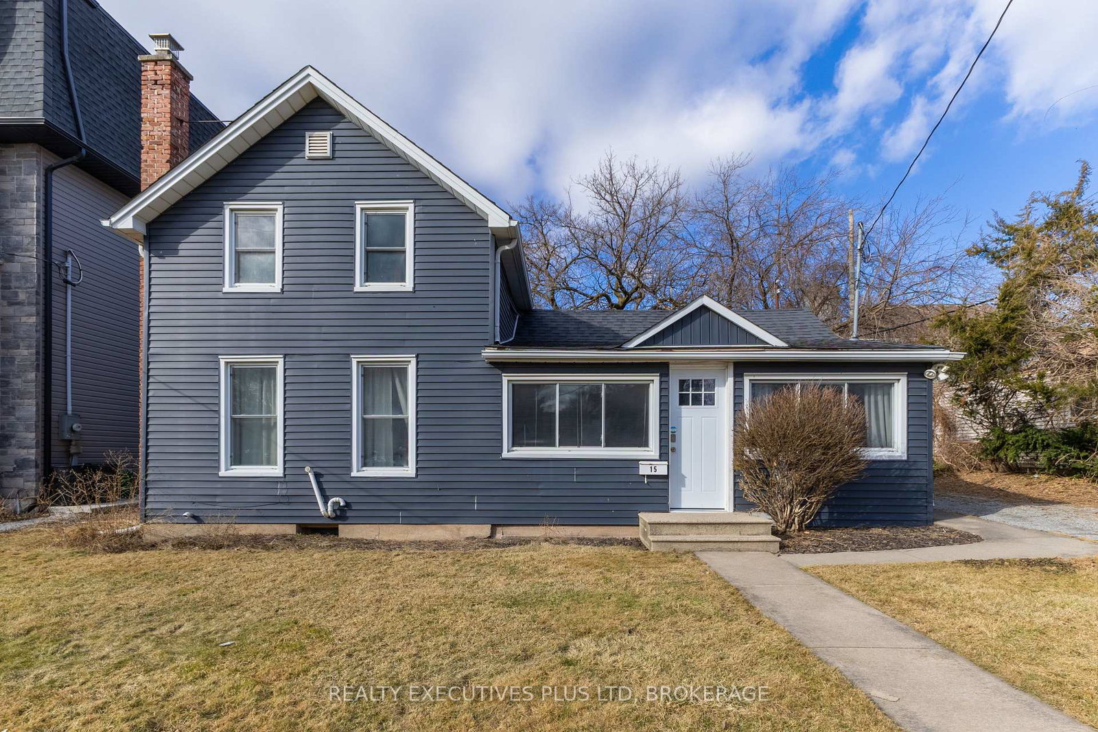 15-chestnut-street-e-st-catharines-ontario-x13078124