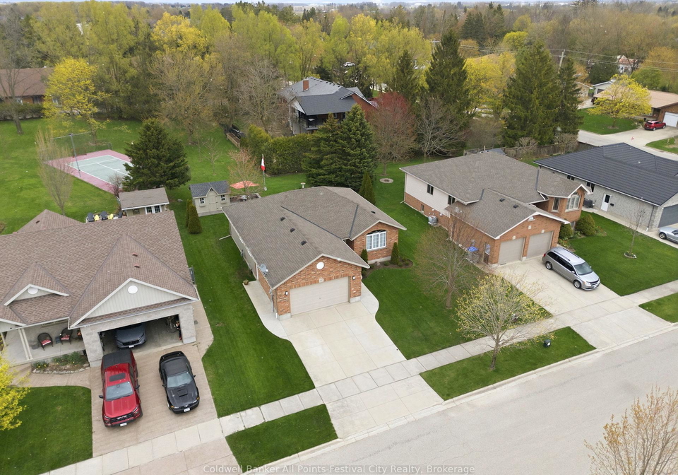 55-park-lane-west-perth-ontario-x13078244