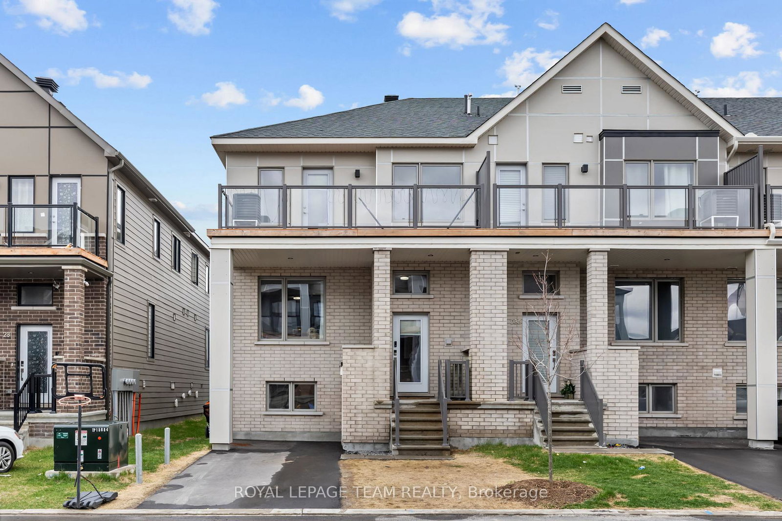 233-speckled-alder-row-ottawa-ontario-x13078522