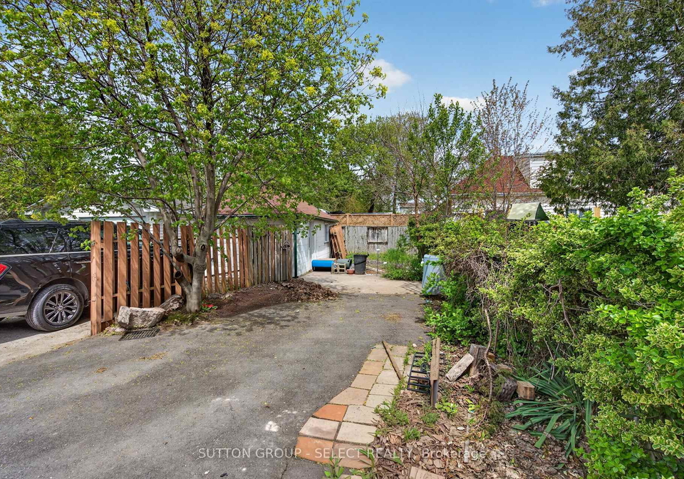 114-vauxhall-street-london-east-ontario-x13078668