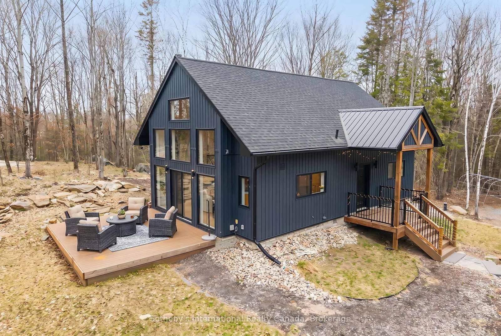 1315-north-drive-dysart-et-al-ontario-x13078690