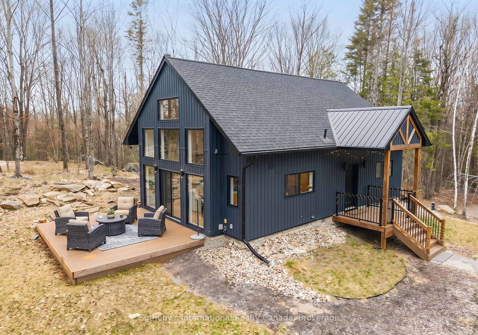 1315-north-drive-dysart-et-al-ontario-x13078690
