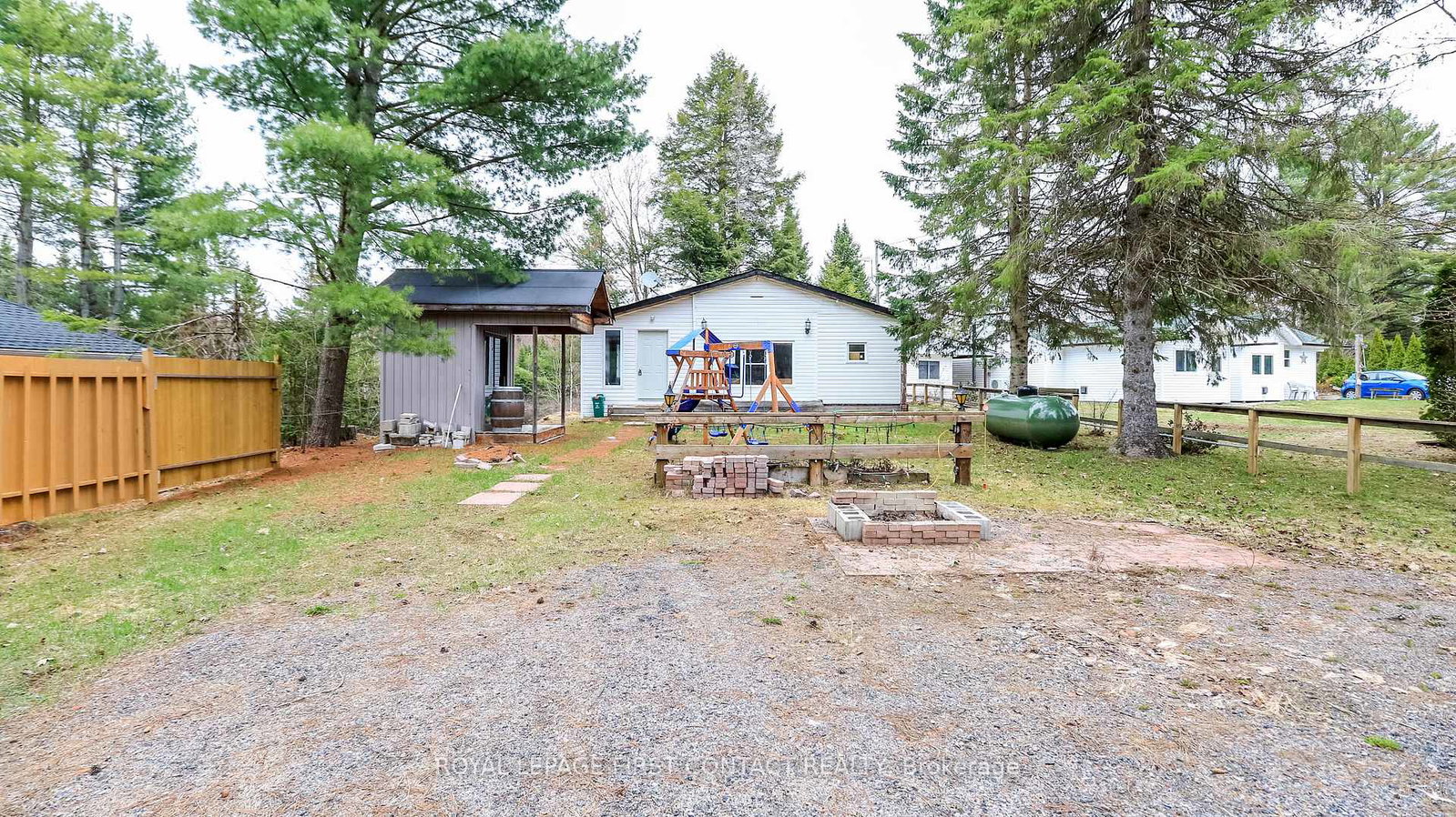 1088-colony-road-lake-of-bays-ontario-x13078982