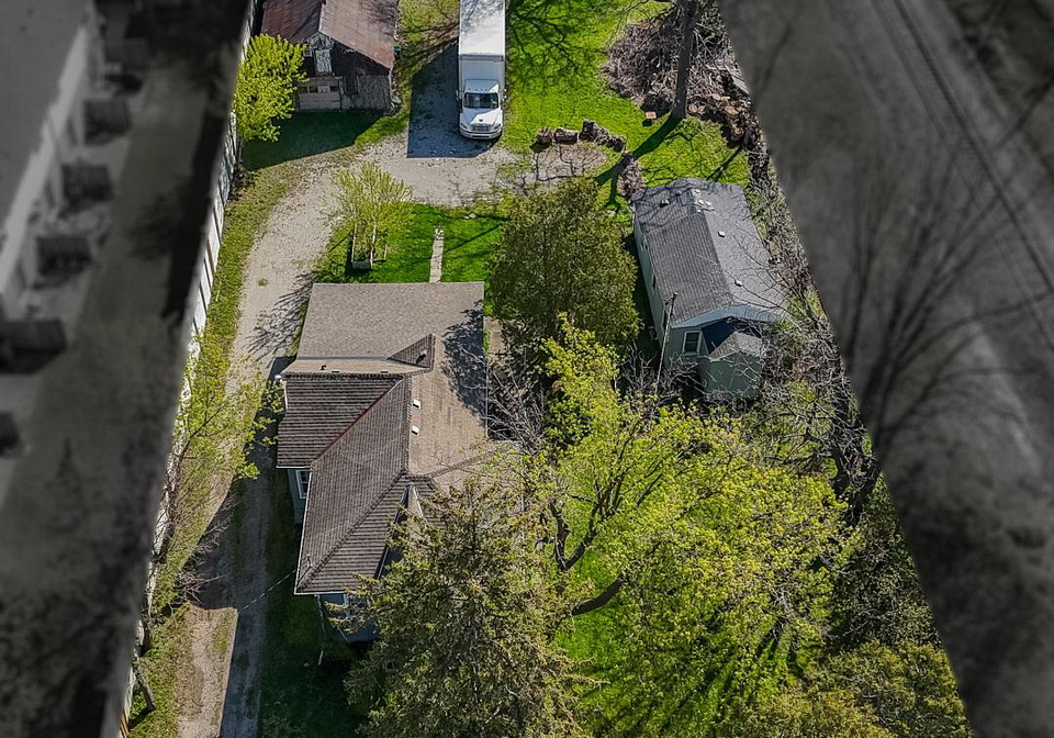 464-466-third-street-london-east-ontario-x13079030