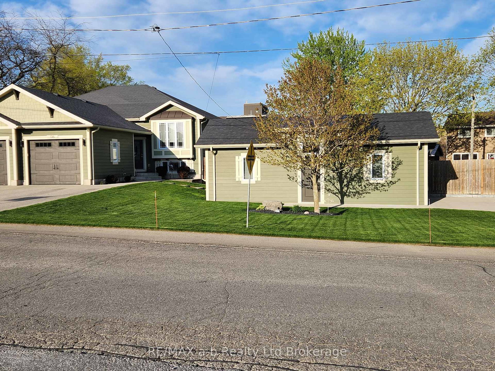 136-maple-lane-tillsonburg-ontario-x13079206