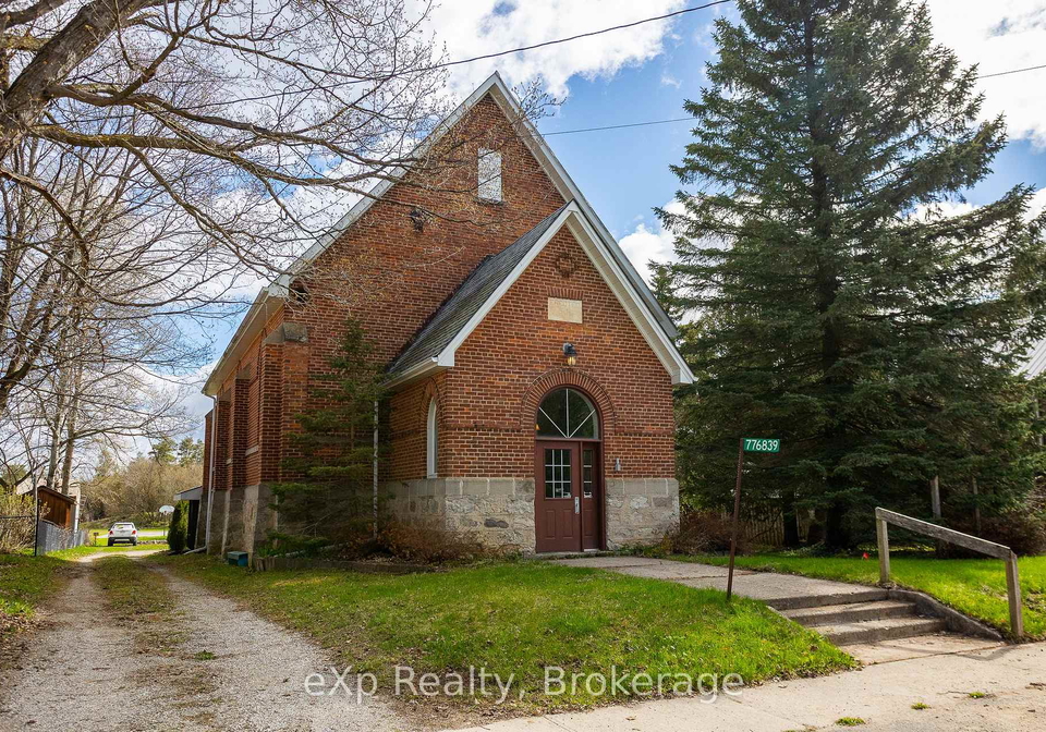 776839-highway-10-chatsworth-ontario-x13079234