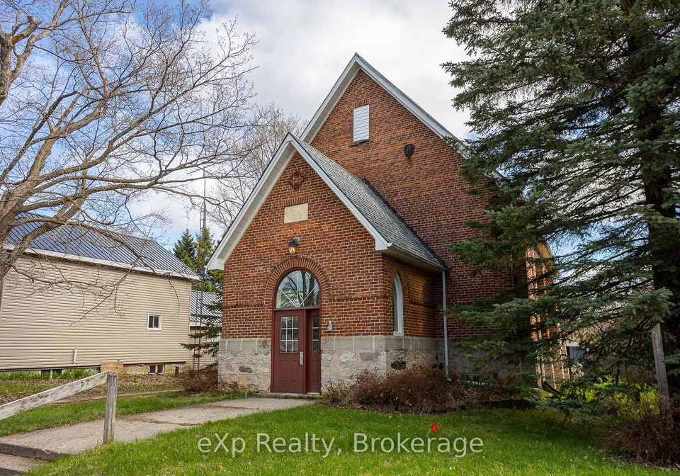 776839-highway-10-chatsworth-ontario-x13079234