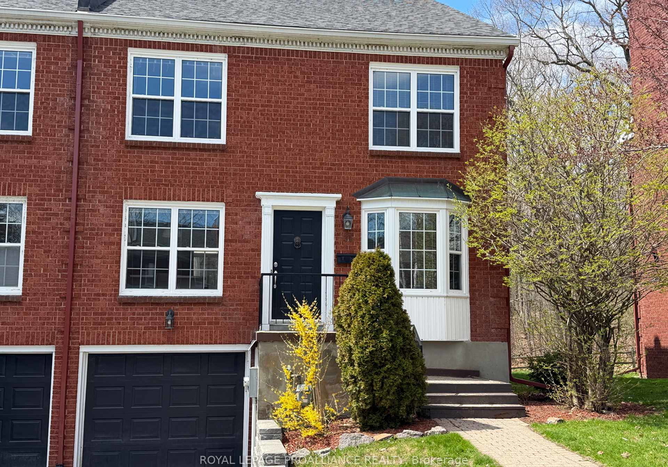 39-country-club-place-brockville-ontario-x13079456