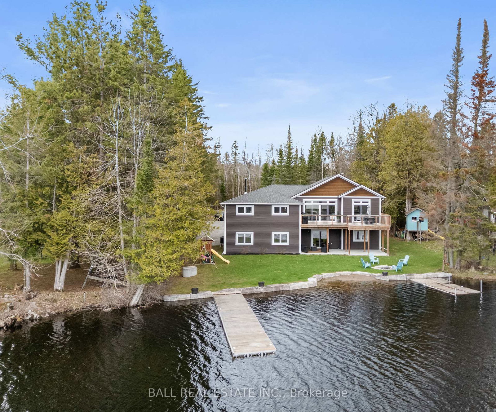 34-fire-route-106-trent-lakes-ontario-x13079504