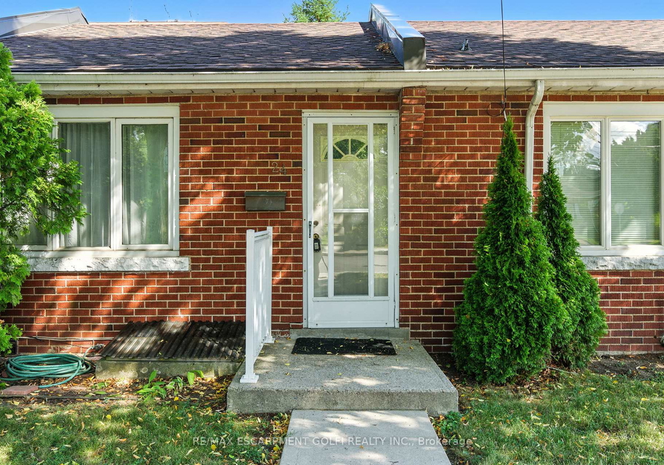 24-macklin-street-n-hamilton-ontario-x13079606