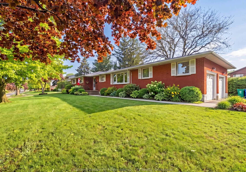 4-suncoast-drive-w-goderich-ontario-x13079760