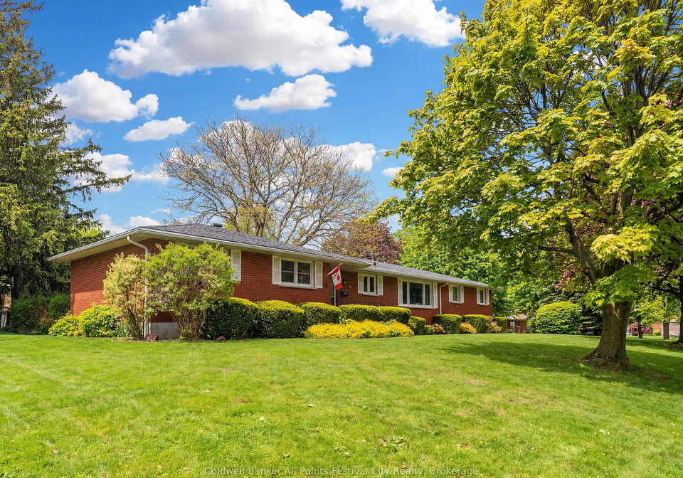 4-suncoast-drive-w-goderich-ontario-x13079760