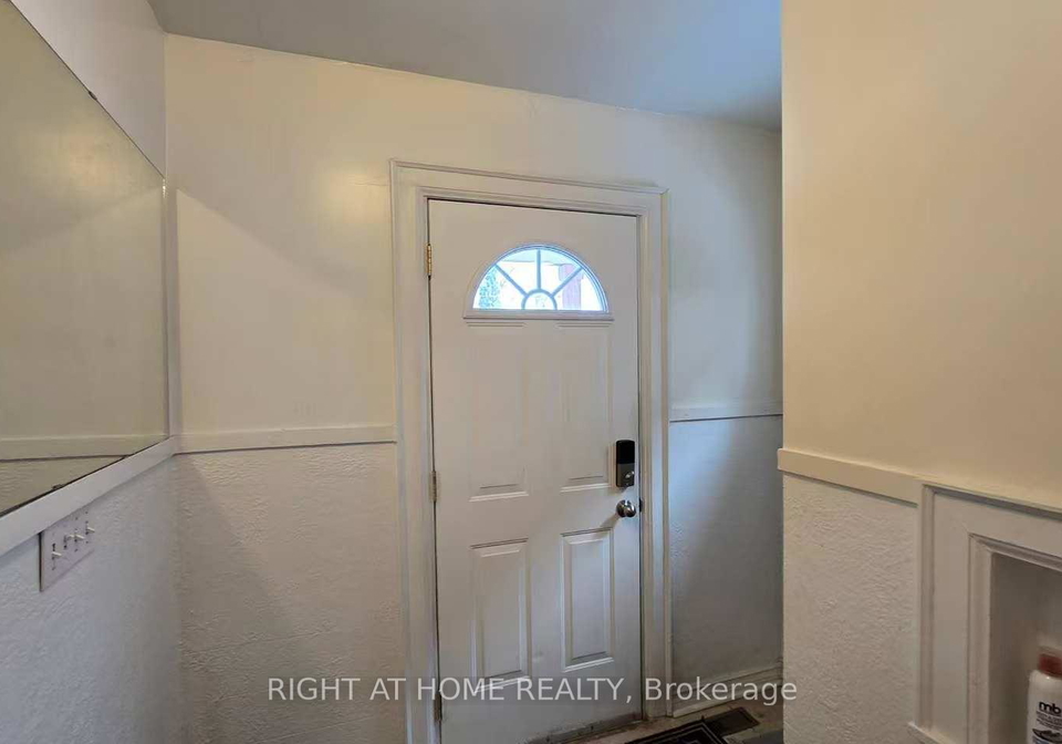 148-haddon-avenue-s-hamilton-ontario-x13079958