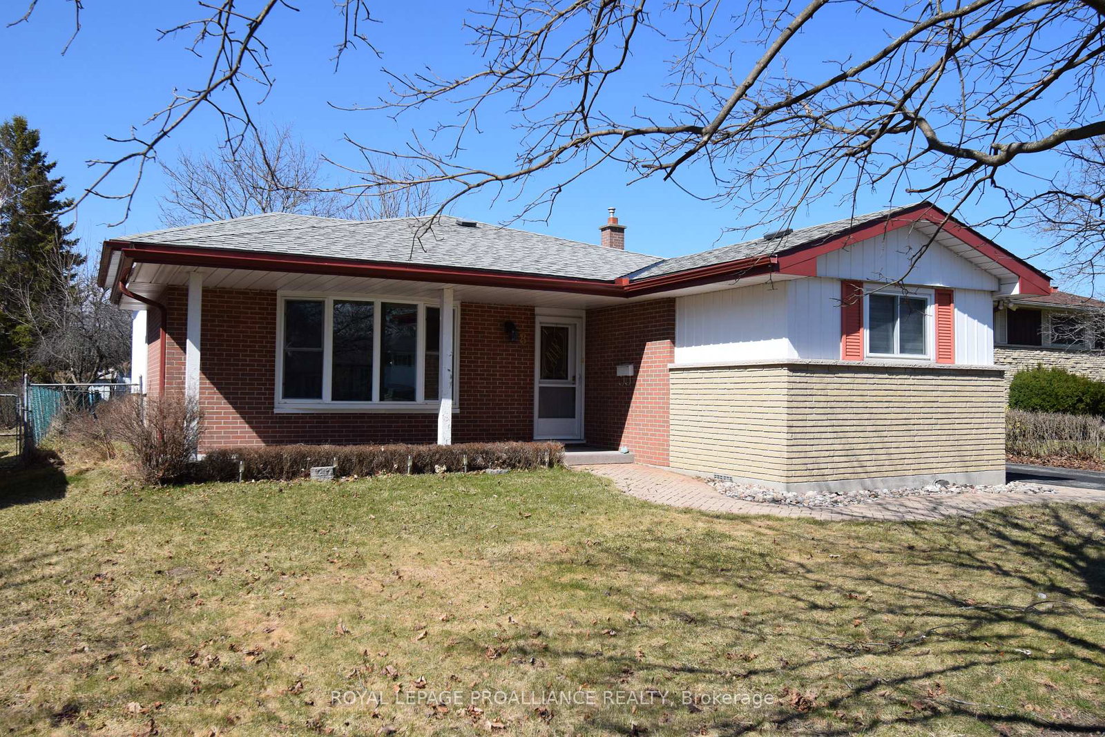 8-walden-circle-belleville-ontario-x13079992