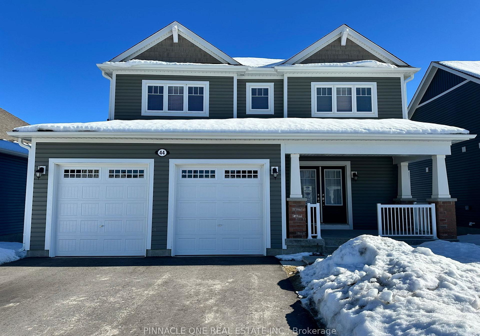 44-chambery-street-bracebridge-ontario-x13080028