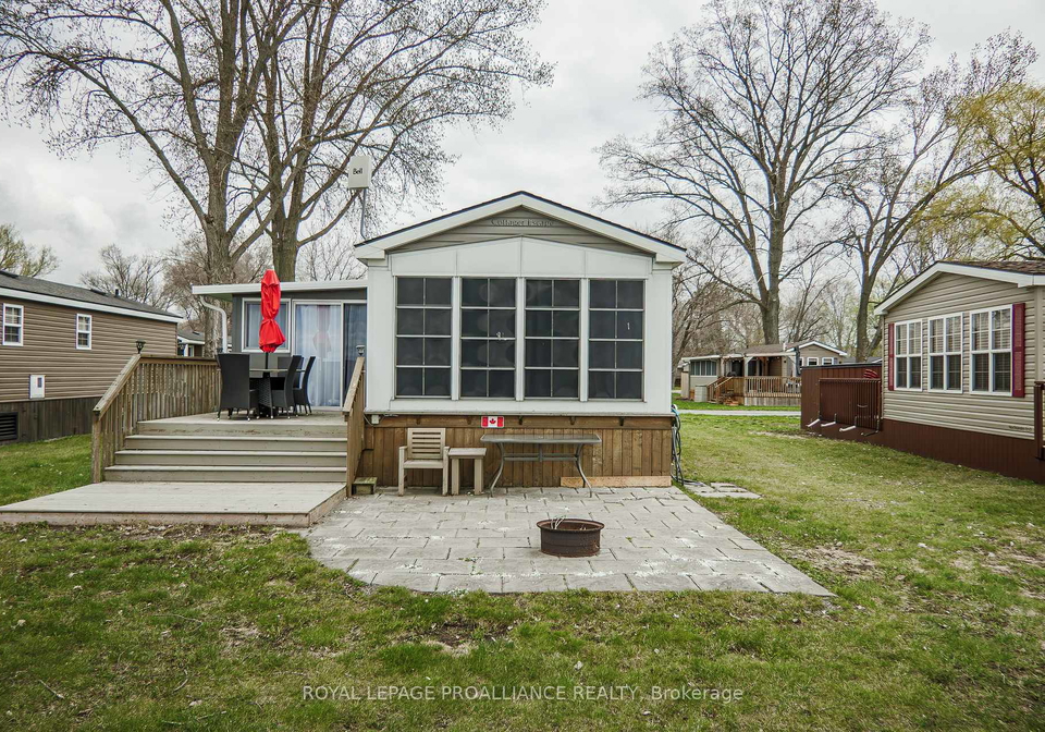 486-county-road-18-19-beachview-lane-prince-edward-county-ontario-x13080040