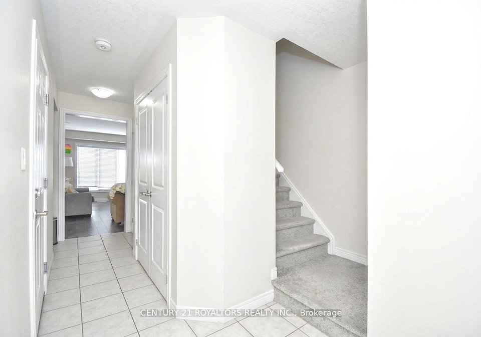 1584-dunkirk-avenue-woodstock-ontario-x13080050