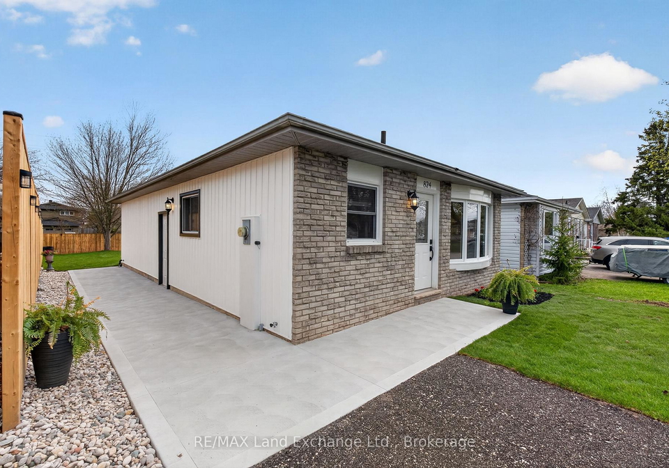 824-andrew-malcolm-drive-kincardine-ontario-x13080194