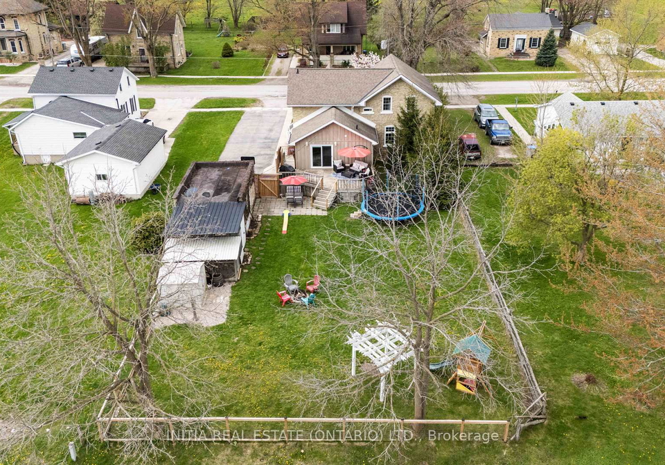 31-king-street-n-south-huron-ontario-x13080198