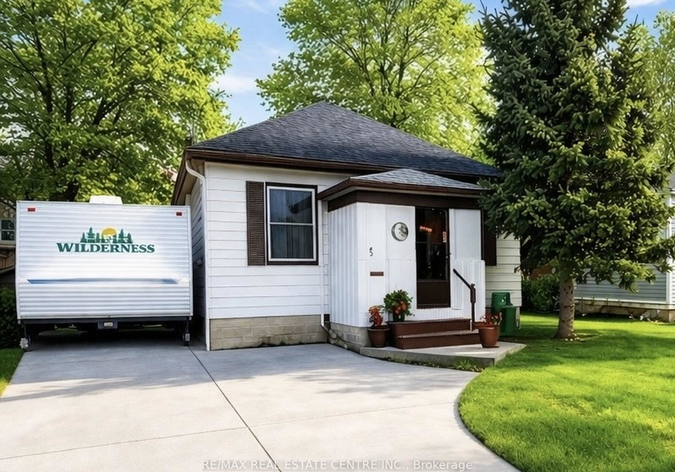 5-easton-street-cambridge-ontario-x13080226