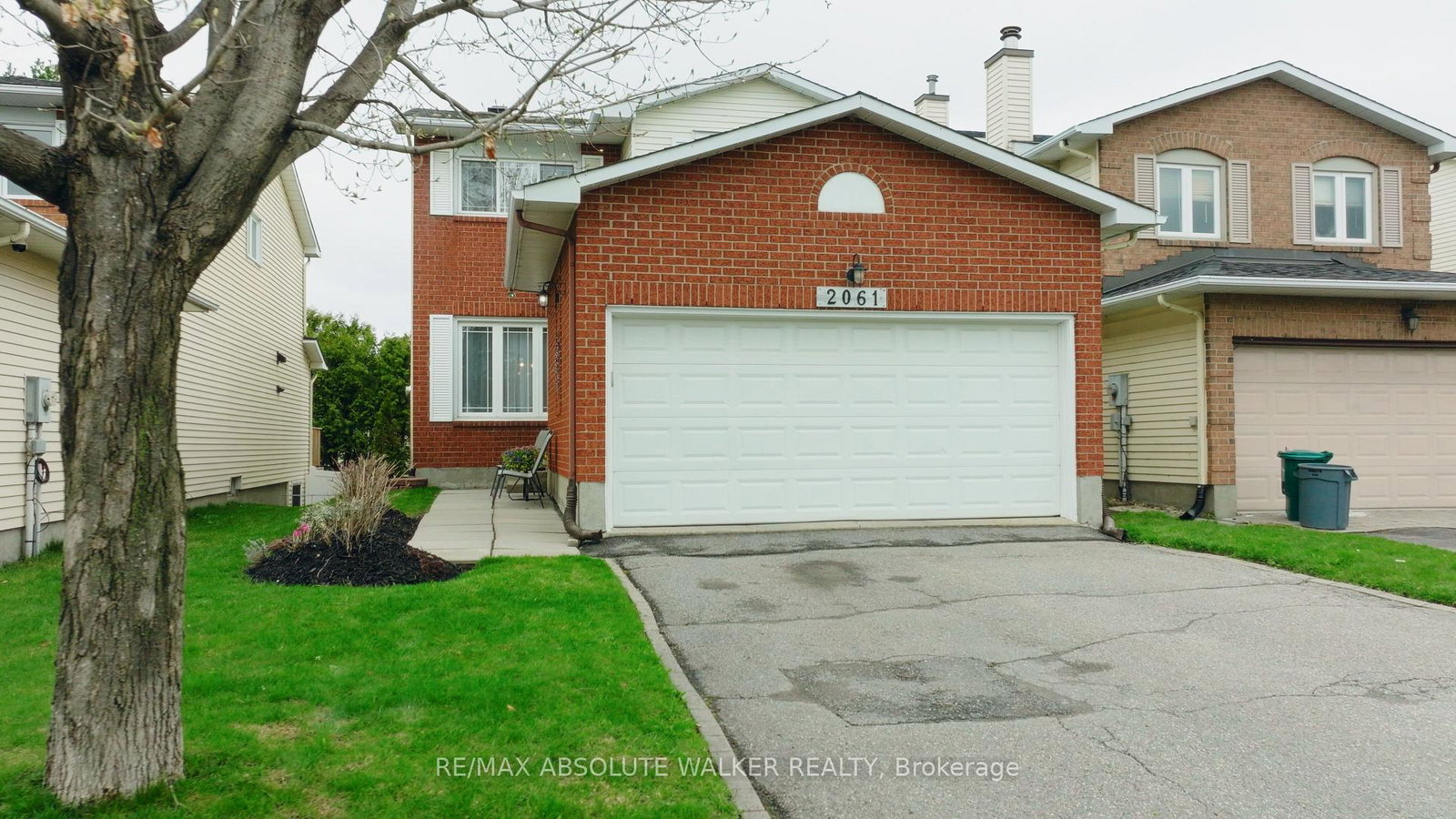2061-legrand-crescent-ottawa-ontario-x13080304