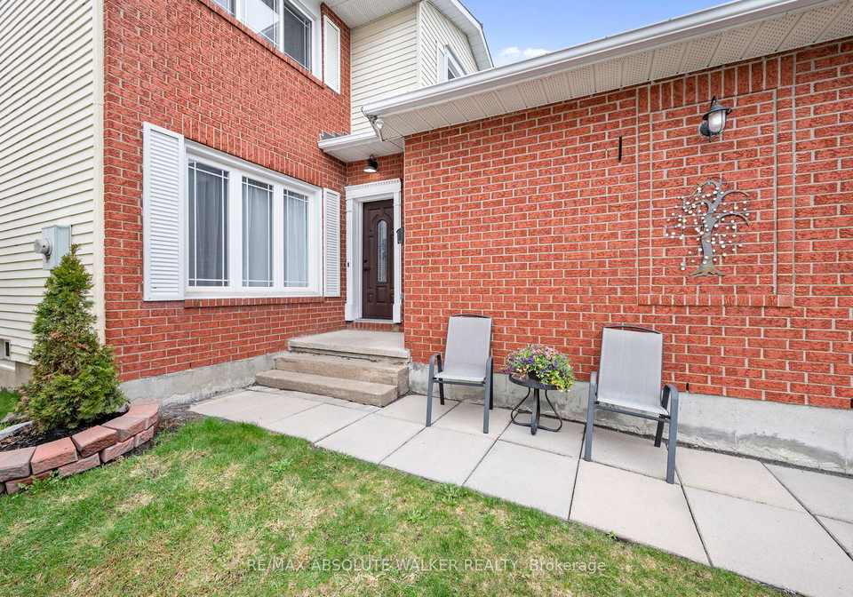 2061-legrand-crescent-ottawa-ontario-x13080304