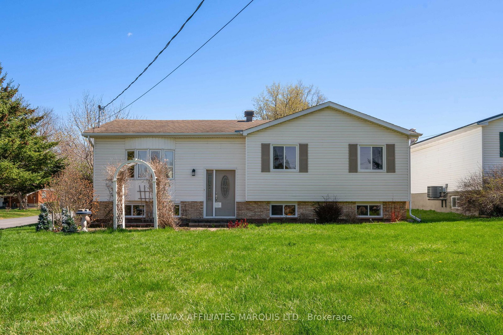 3497-bruce-street-south-stormont-ontario-x13080348