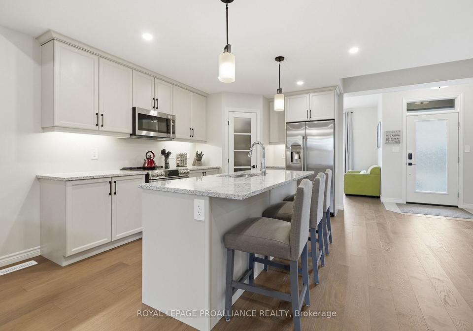 24-riverstone-way-belleville-ontario-x13080680