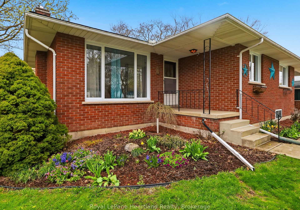 170-queen-street-s-minto-ontario-x13080810