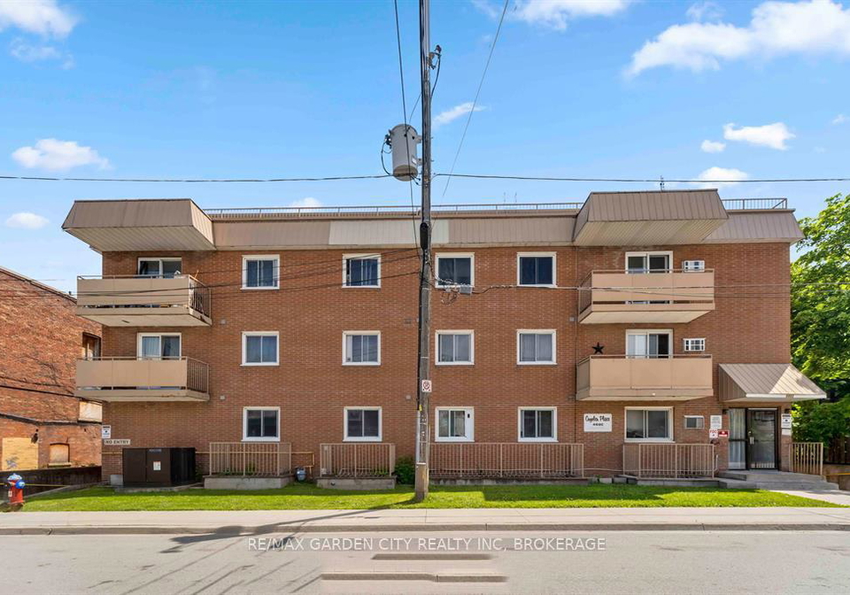4692-crysler-avenue-niagara-falls-ontario-x13080840