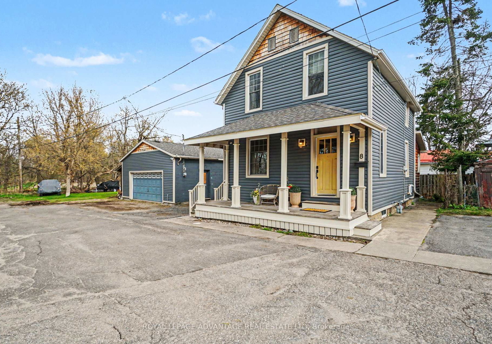 8-harvey-street-perth-ontario-x13081046