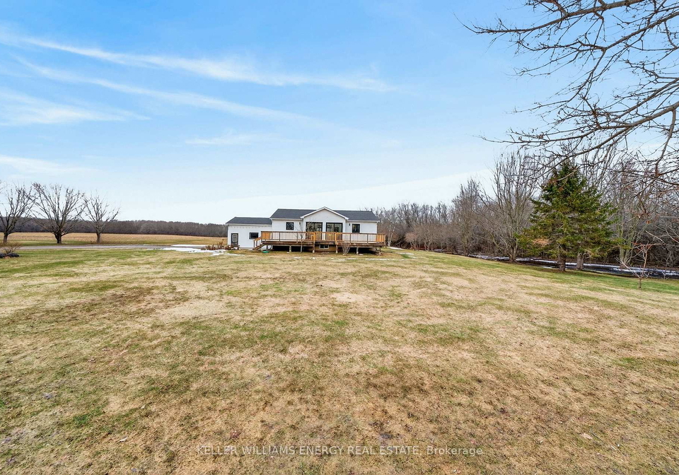 300-hubbs-creek-road-prince-edward-county-ontario-x13081098