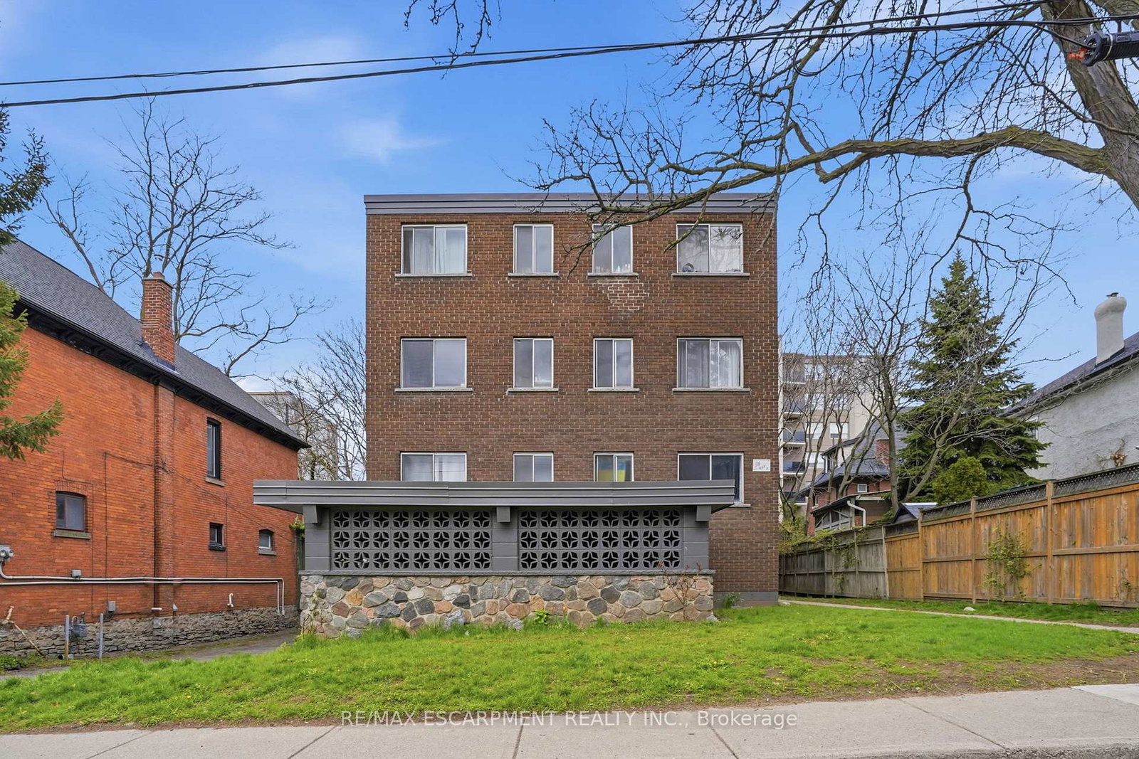 36-ray-street-s-hamilton-ontario-x13081266