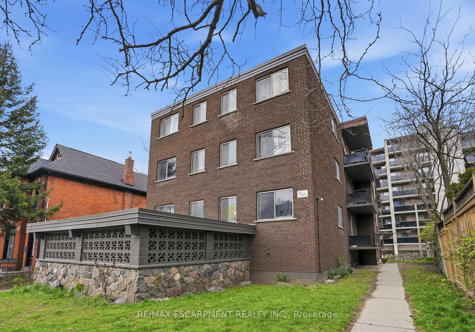 36-ray-street-s-hamilton-ontario-x13081266