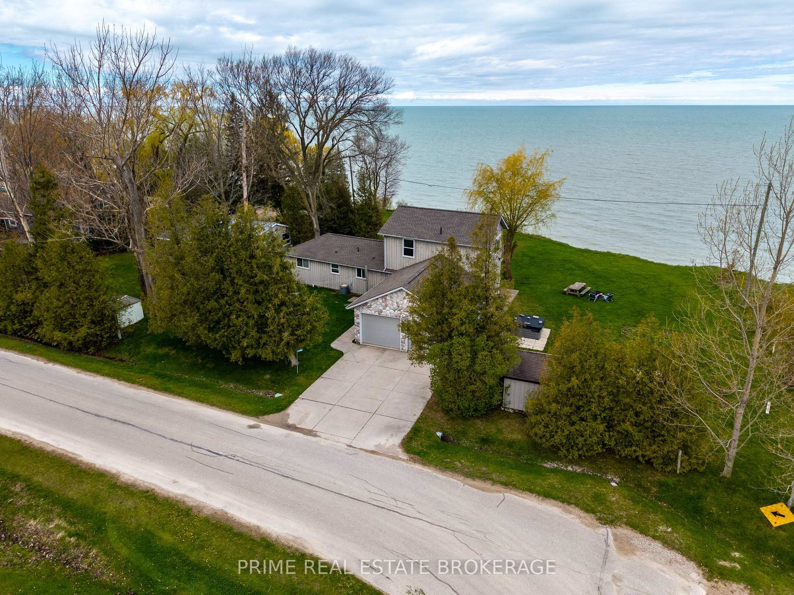 71899-sunridge-crescent-bluewater-ontario-x13081284