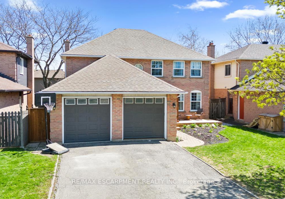 1169-vansickle-road-n-st-catharines-ontario-x13081320
