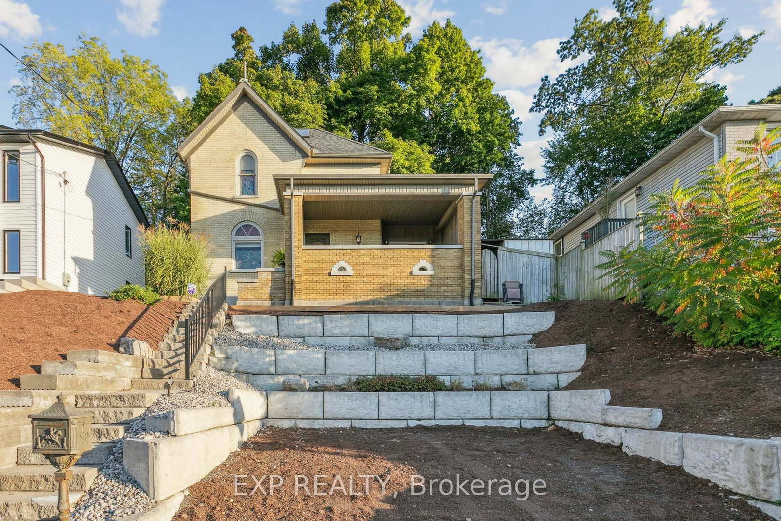 132-queen-street-w-cambridge-ontario-x13081478