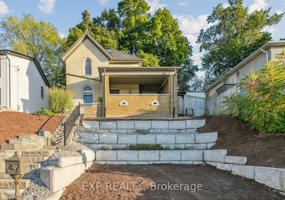 132-queen-street-w-cambridge-ontario-x13081478