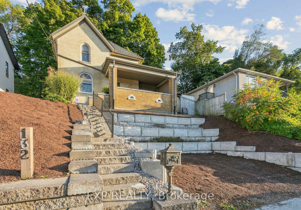 132-queen-street-w-cambridge-ontario-x13081478