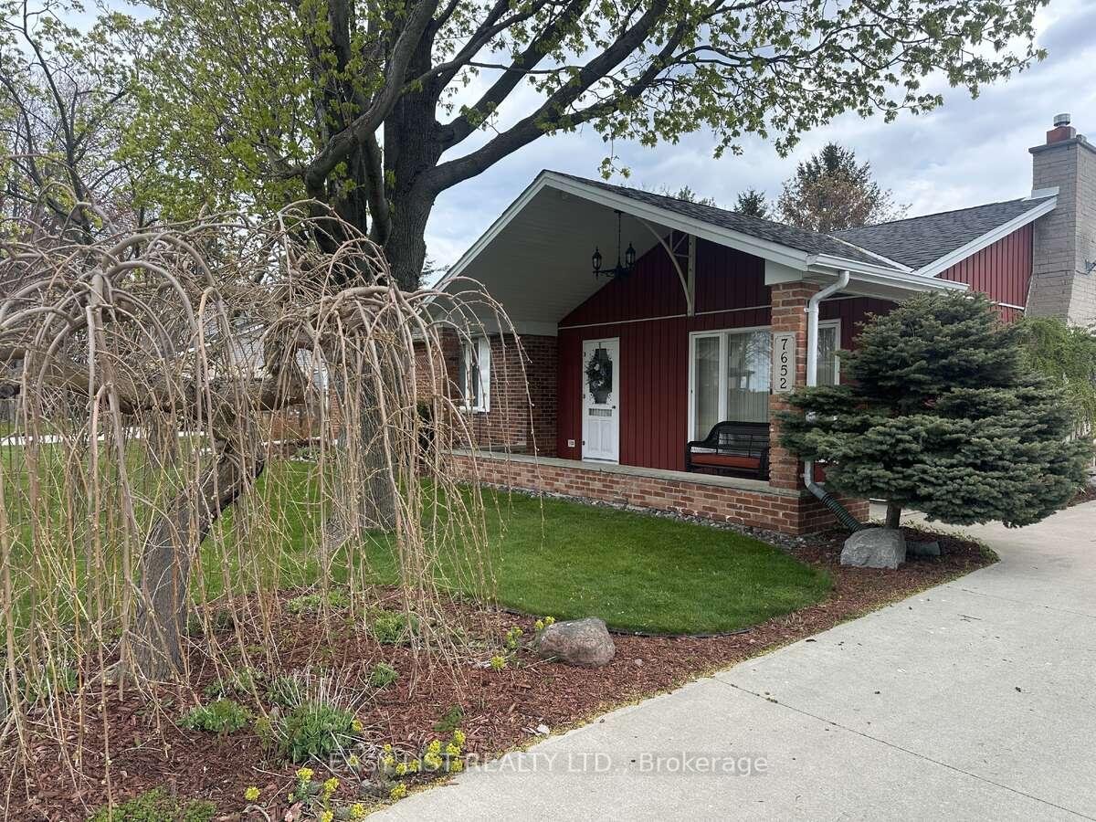 7652-harris-point-drive-plympton-wyoming-ontario-x13081504