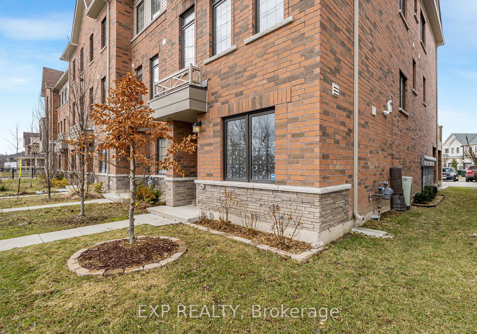 8317-mulberry-drive-niagara-falls-ontario-x13082084
