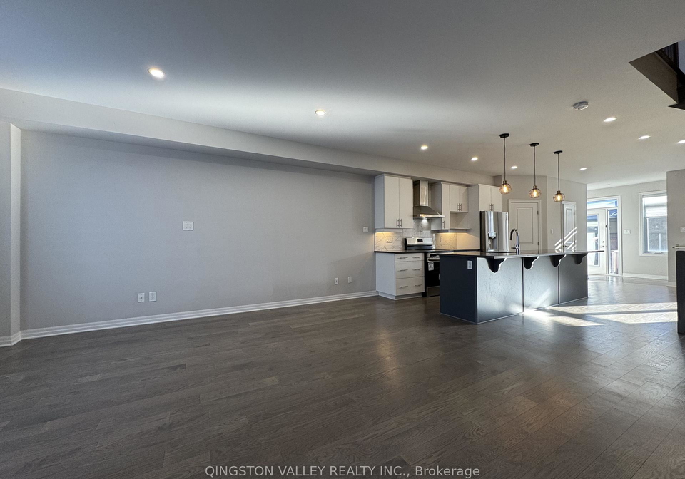 646-mikinak-road-ottawa-ontario-x13082154