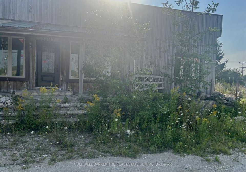 1137-6-highway-south-bruce-peninsula-ontario-x13082180