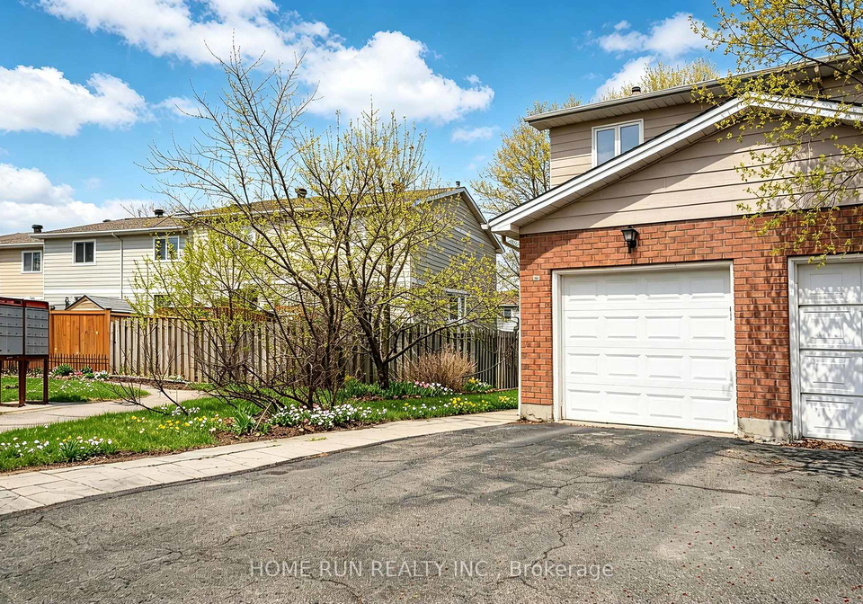 30-sturbridge-private-ottawa-ontario-x13082234
