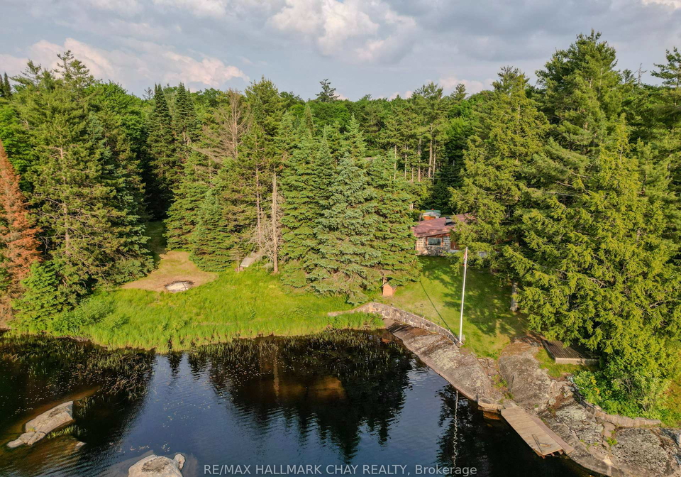1070-chaikof-road-bracebridge-ontario-x13082394