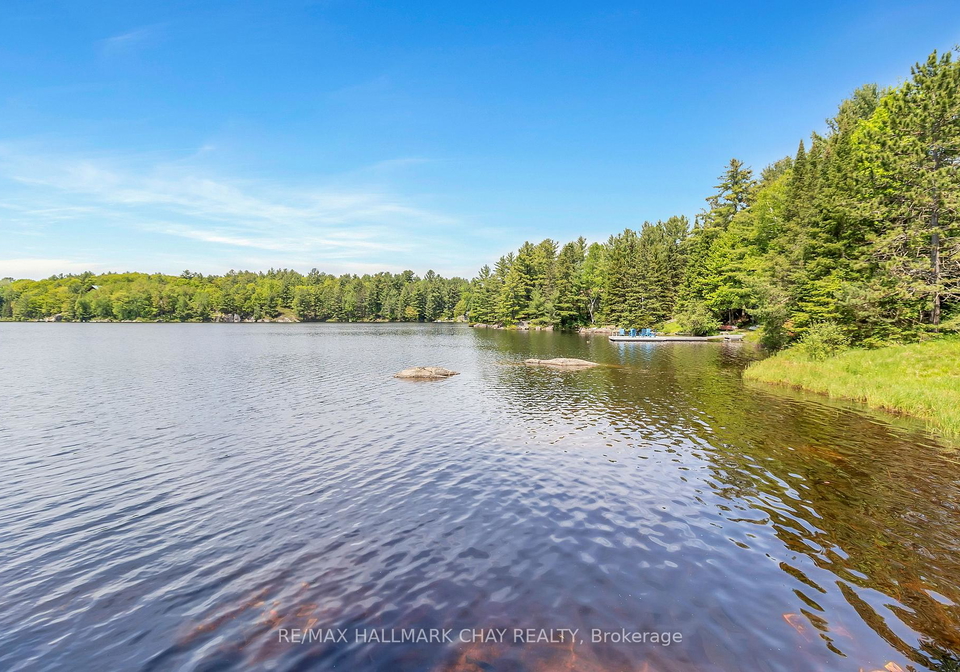 1070-chaikof-road-bracebridge-ontario-x13082394