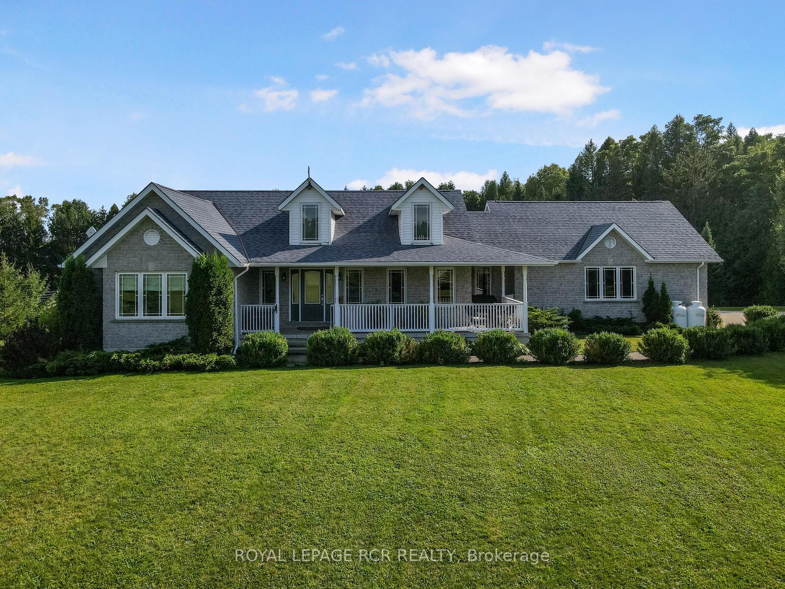 102554-road-49-west-grey-ontario-x13082444