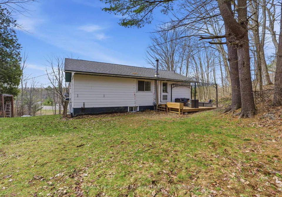 1-woods-lane-seguin-ontario-x13082484
